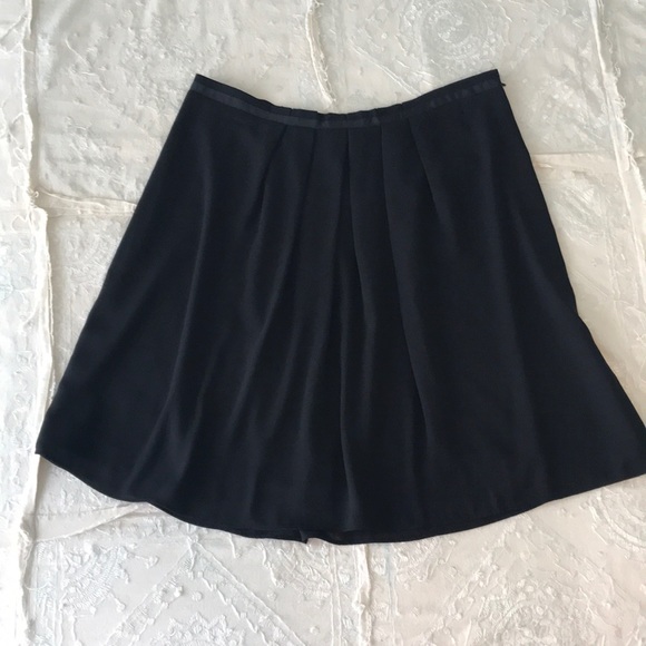 Banana Republic Dresses & Skirts - Banana Republic High Waist Skirt with Pleats